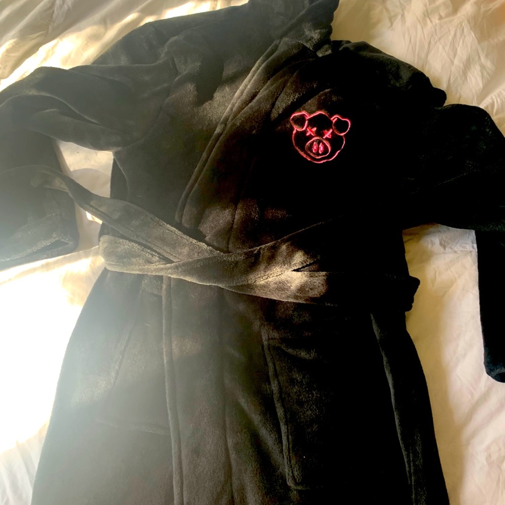 Shane Dawson bathrobe